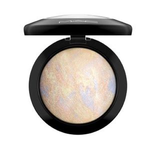 MAC Cosmetics Mineralize Skinfinish - Lightscapade